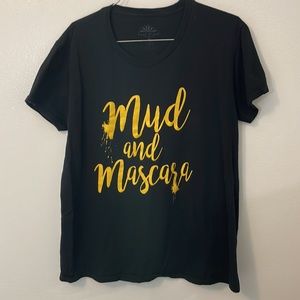 Lost Creek Outfitters XL black t shirt Mud and Mascara gold lettering